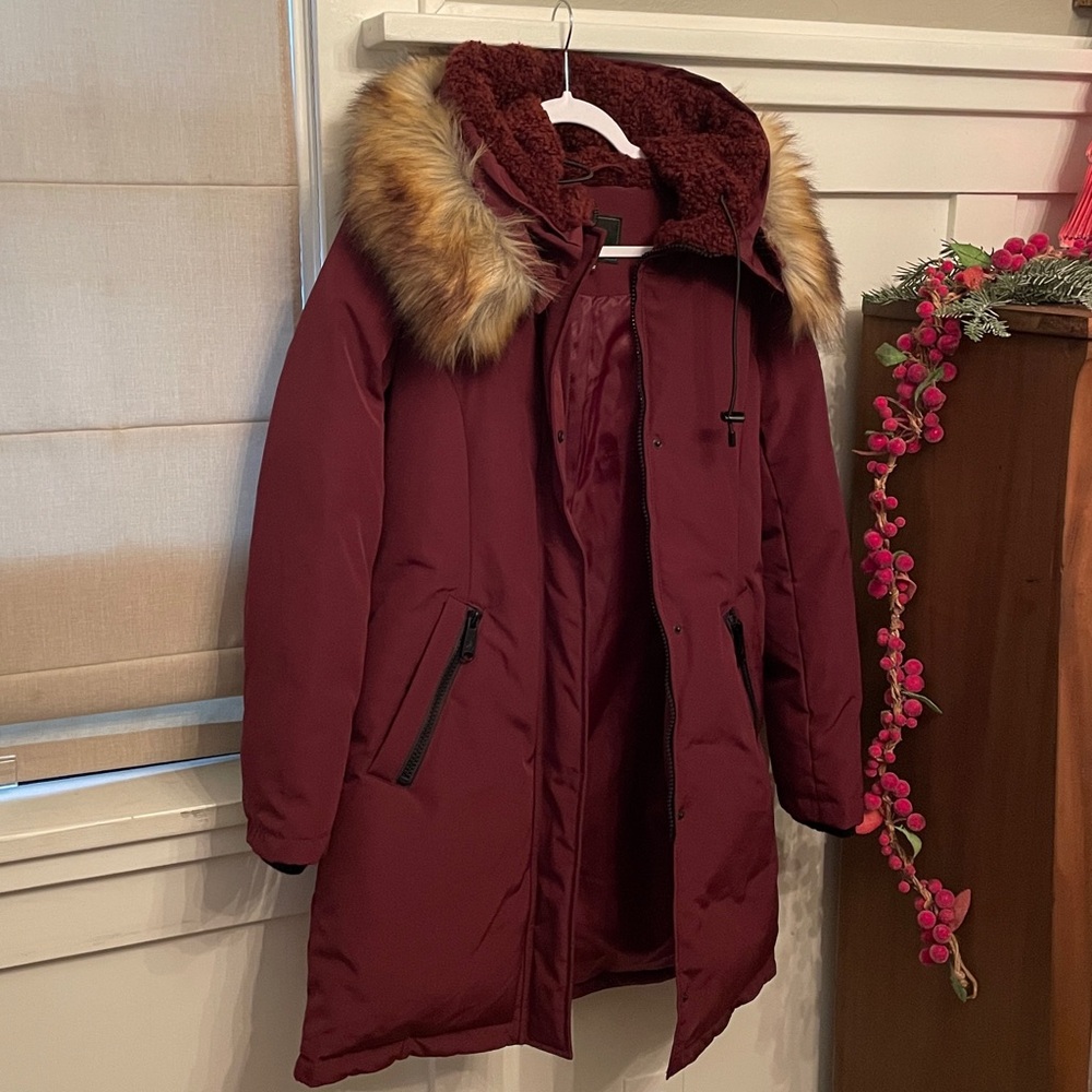 Sam Edelman *like brand new!* winter parka
Size small removable fur trim - Picture 6 of 7